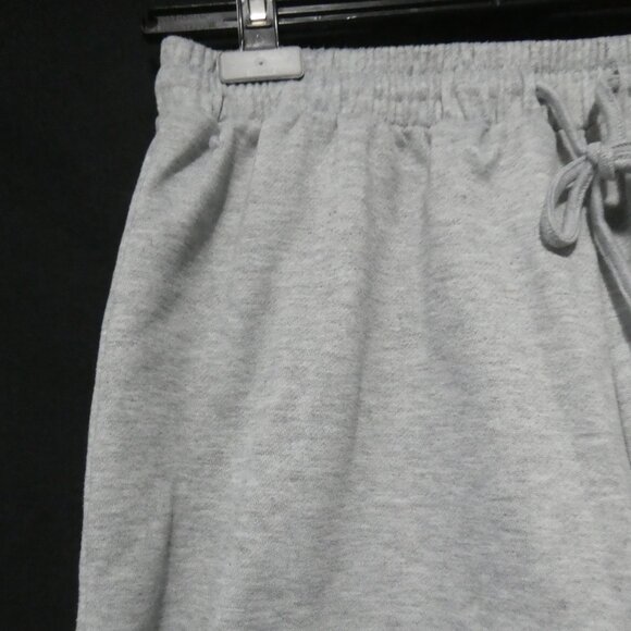Grey Sweatshorts | 1 XL | 100% Polyester - Picture 3 of 14